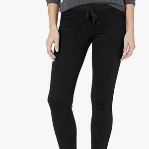 L.E.I Comfy Super Stretchy pull-on Knit Jegging